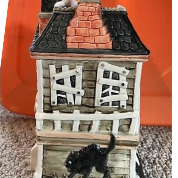 Fitz and Floyd Halloween boo house cookie jar - Picture 2 of 8